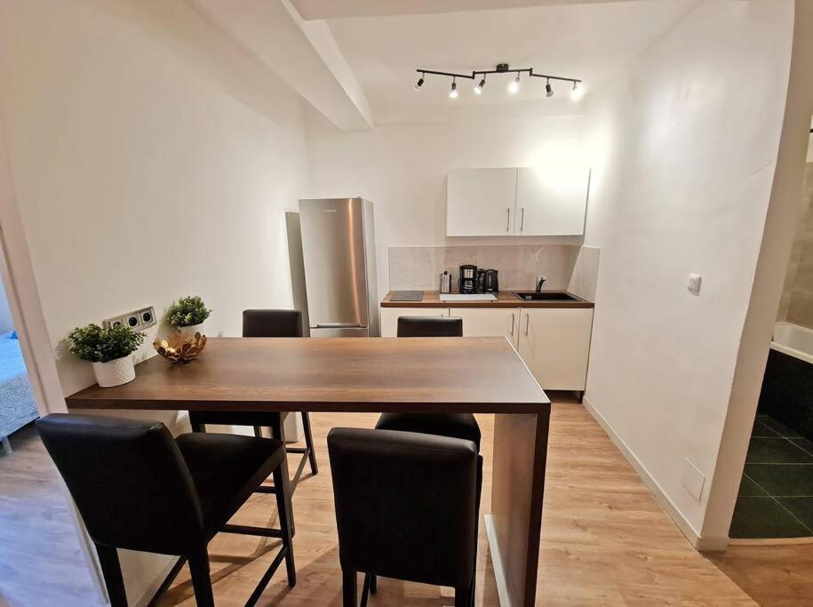 Gregbnb - T2 Design 43M2 - Toulon Est - Wifi Fibre - N2 Luaran gambar