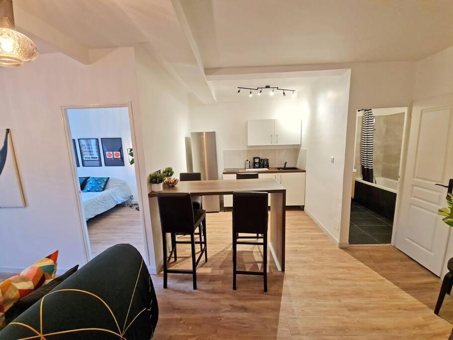 Gregbnb - T2 Design 43M2 - Toulon Est - Wifi Fibre - N2 Luaran gambar